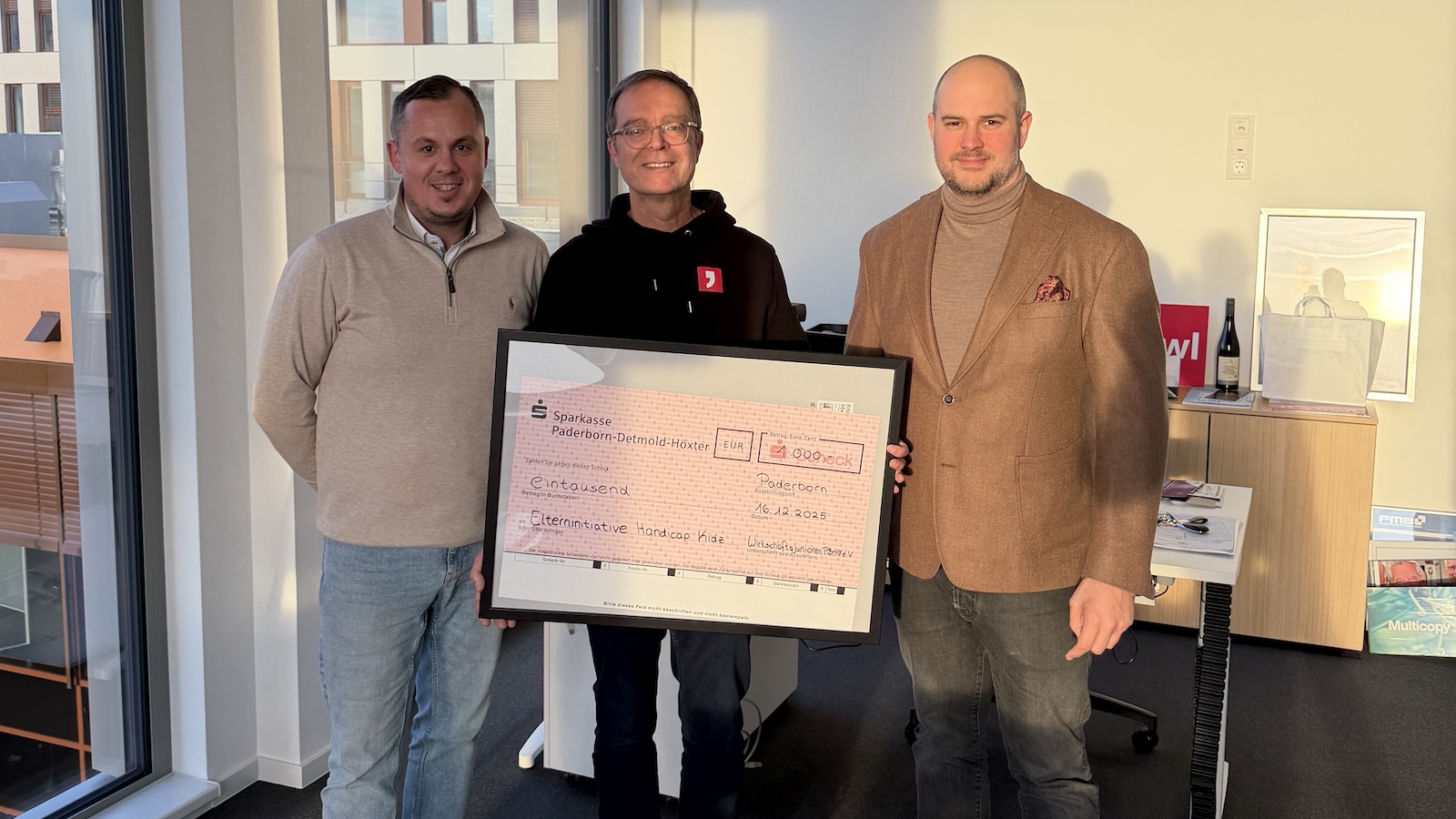 Wirtschaftsjunioren spenden 1.000 Euro an Elterninitiative Handicap Kidz