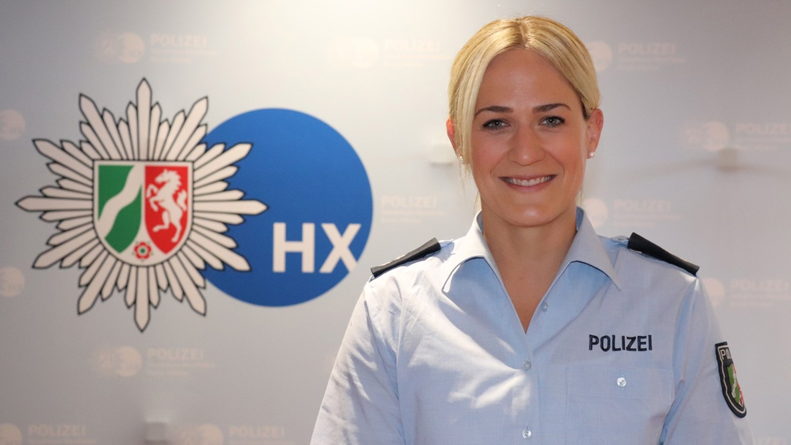 Polizei Höxter stellt neue Nachwuchsberaterin vor und informiert über Karrierewege bei der Polizei NRW