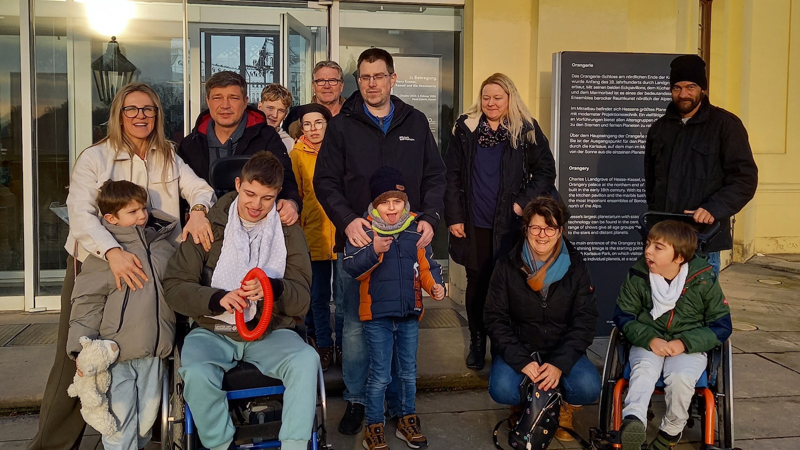 Inklusiver Verein besucht Kasseler Planetarium