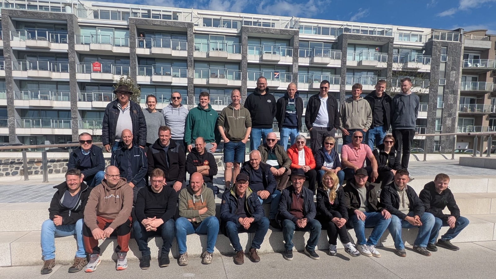 Freundschaft neu entfacht: Löschgruppe Hohenwepel besucht Partnerfeuerwehr in Belgien