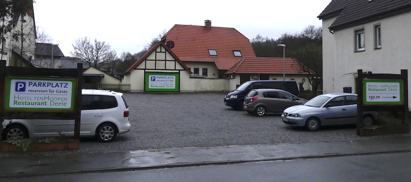 30 neue Parkplu00e4tze sind in Germete entstanden. Sie befinden sich etwa 150 Meter vom u201eHotel ten Hoopenu201c entfernt. Foto: Hubert Ru00f6sel